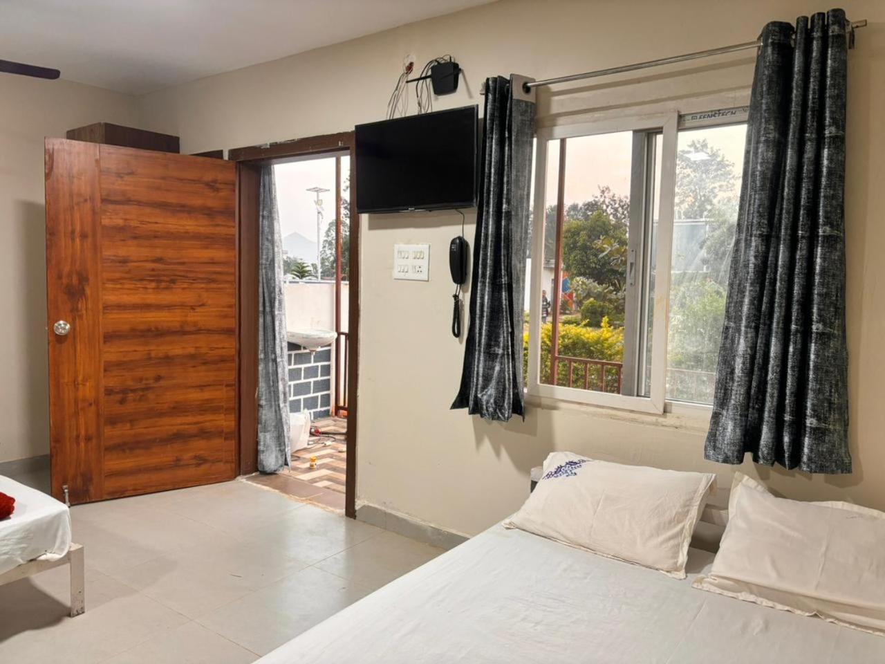 Natures Nest Araku Resort Luaran gambar